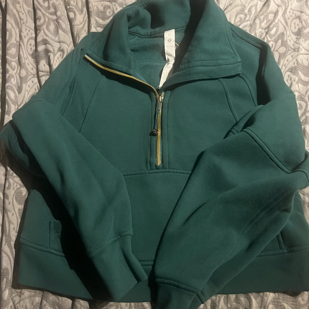 Lululemon funnel neck scuba